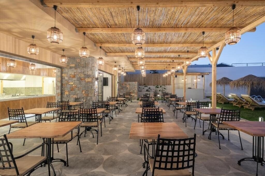 Imaginea Golden Bee Lifestyle 4*