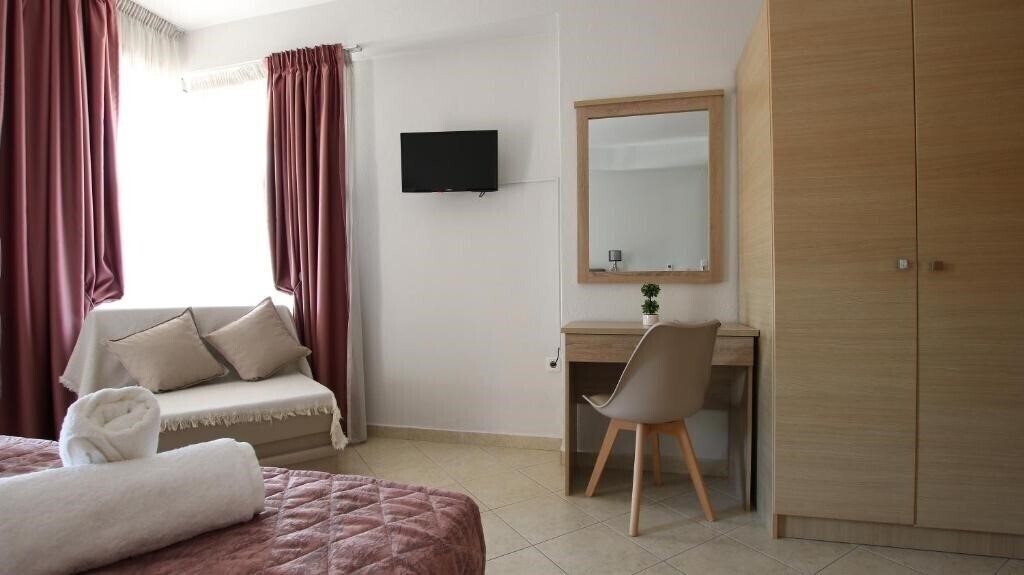 Imaginea Evilion Hotel 2*