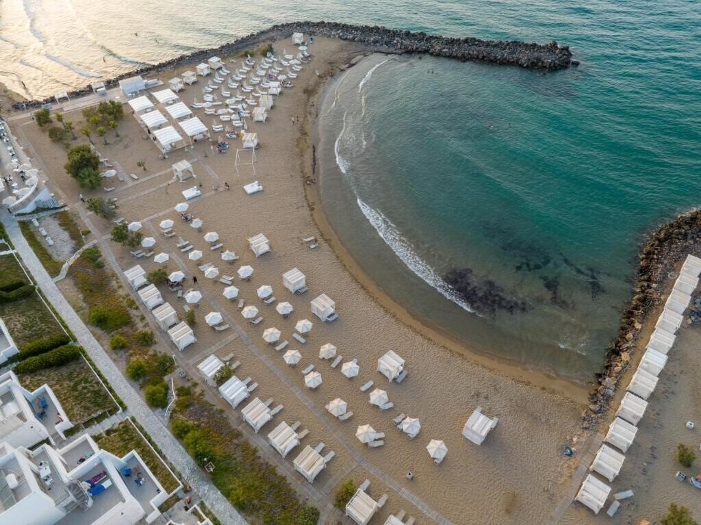 Изображение Knossos Beach Bungalow & Suite 5*