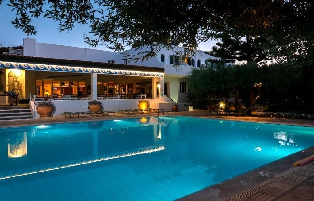 Hotel Villea Village 3*