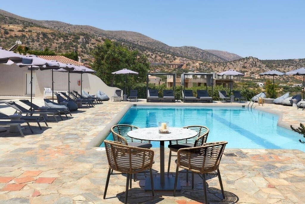 Imaginea Silia Suites 2*