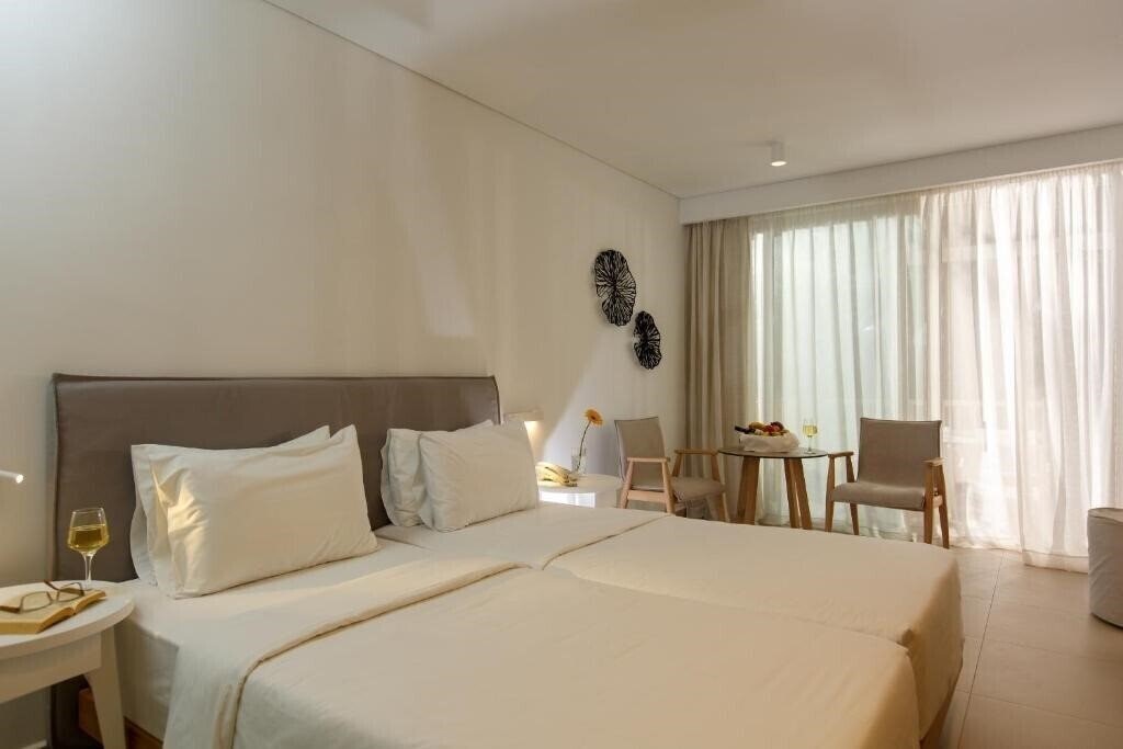 Imaginea Anissa Beach Hotel & Village 4*