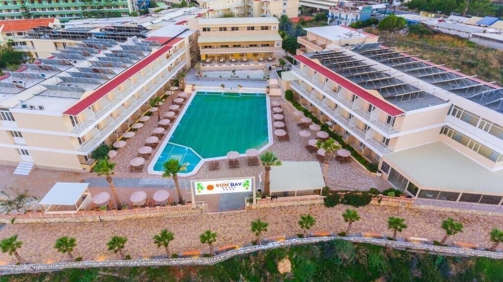 Отель Sun Bay & Waterpark (ex. Sun Bay Hotel) 4*