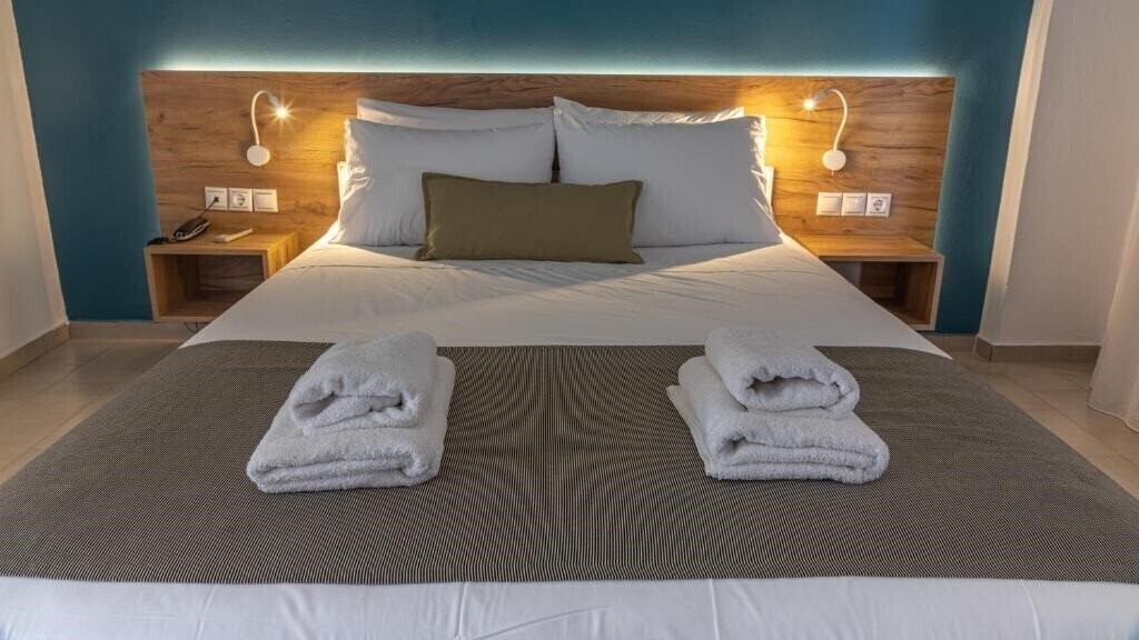 Imaginea Triton Authentic Cretan Hotel 4*