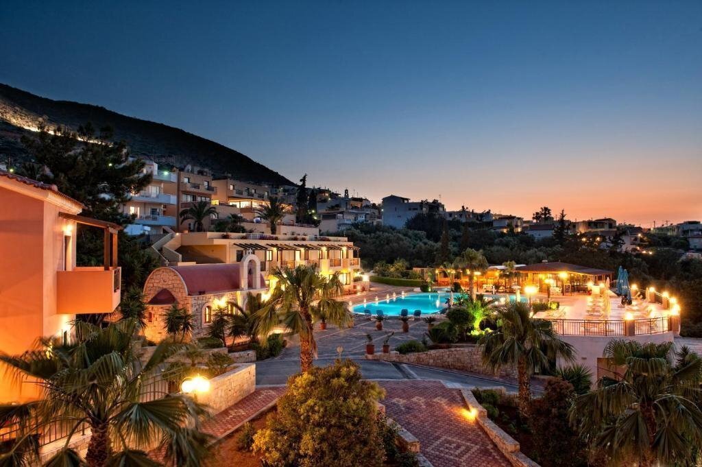 Отель Asterias Village Apartments 4*