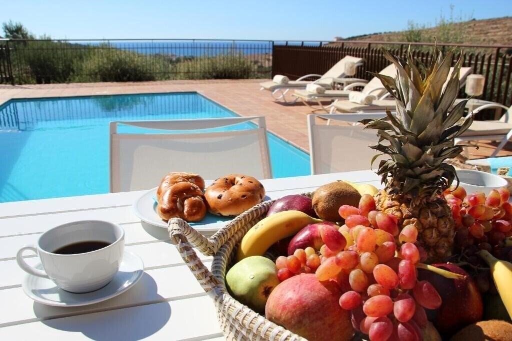 Imaginea Villa Phaestias 4*