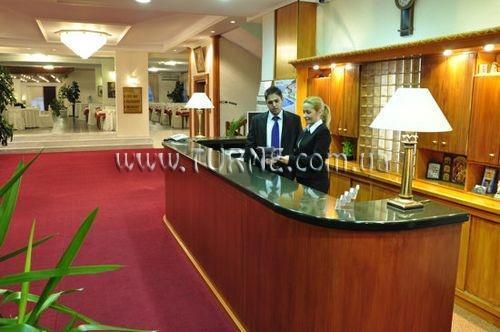 Imaginea Famissi Eden Hotel 3*