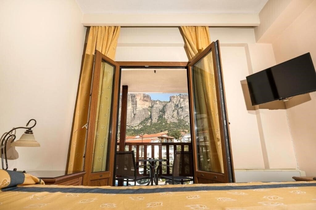 Изображение Famissi Hotel 3*