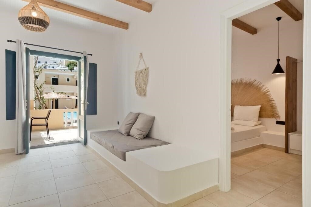 Fotografii Kyra Panagia 3*