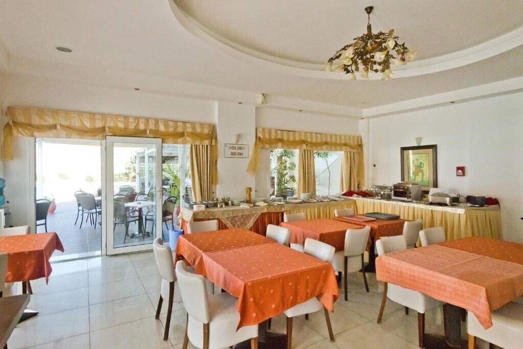 Fotografie Royal Beach Resort 4*