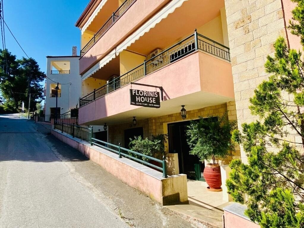 Hotel Florinis House апартаменты