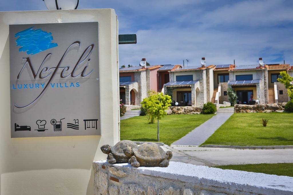 Imaginea Nefeli Luxury Villas 4*