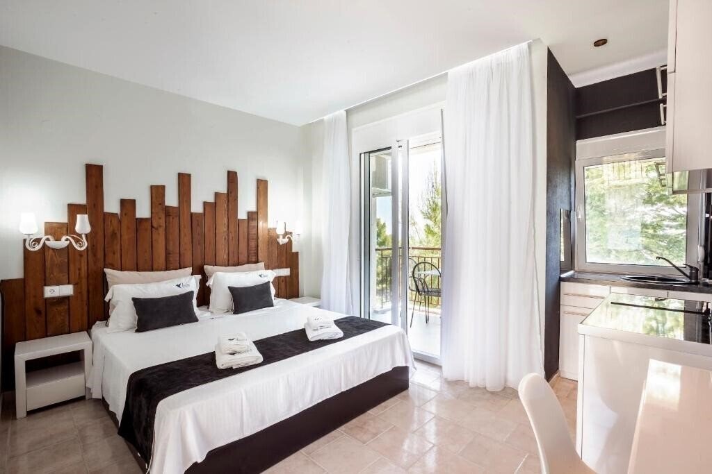 Imaginea Avatel Eco Lodge 3*