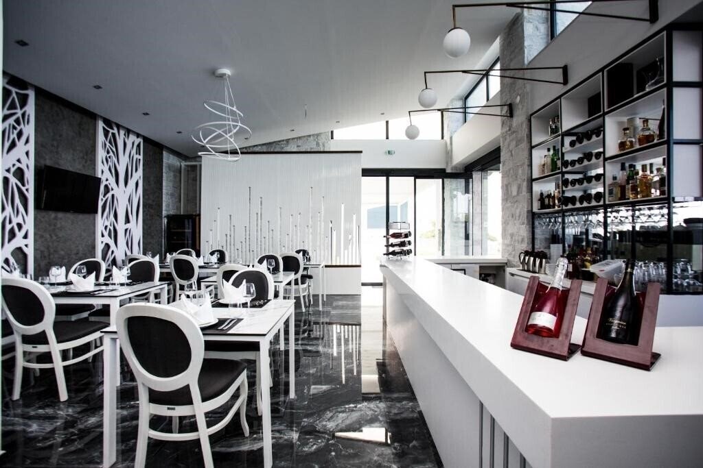 Изображение Crystal Villas & Suites Villa 4*