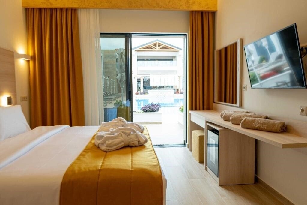 Fotografii Mirror Hotel 4*