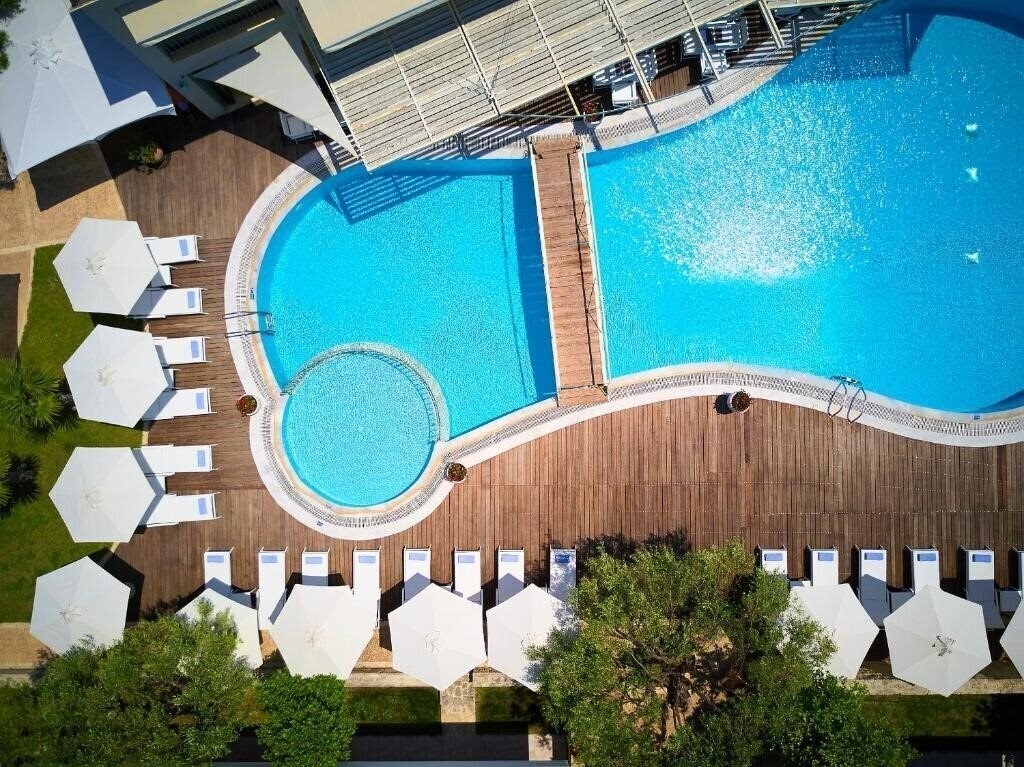 Отель Renaissance Hanioti Resort 4*