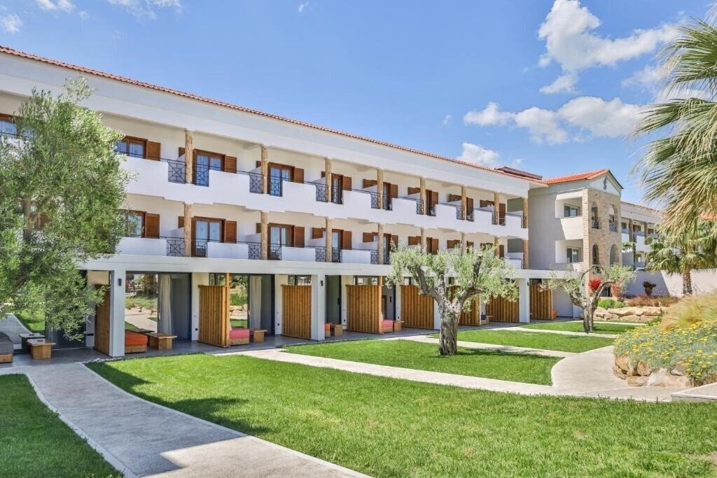 Imaginea Tresor Sousouras (ex. Hanioti Palace) 4*