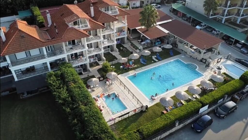 Imaginea Golden Residence Family Resort 3*