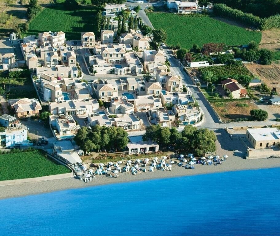 Отель Azur Beach Villas 4*