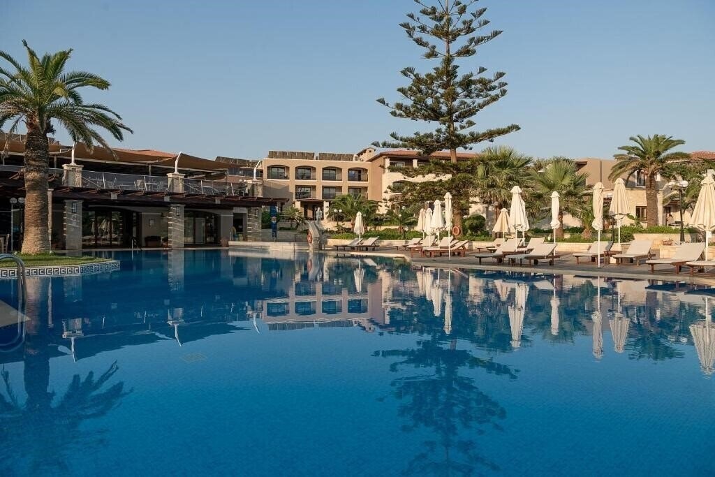 Отель Atlantica Creta Paradise 4*