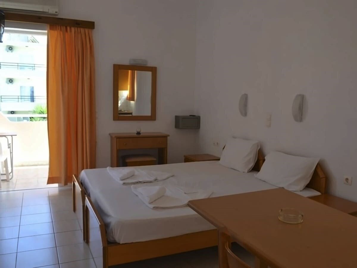 Imaginea Alexandros Apartments 3*