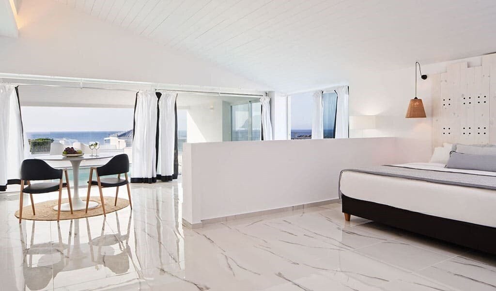 Imaginea Mr & Mrs White Crete Lounge Resort 5*