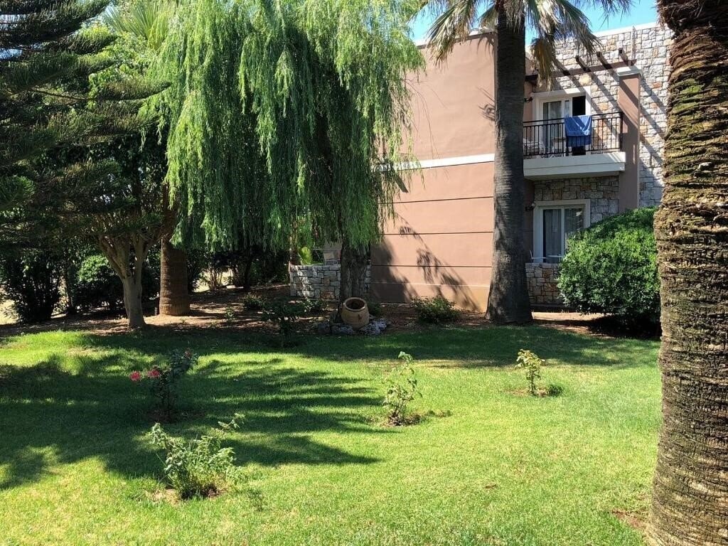 Imaginea Lito Beach Hotel 3*