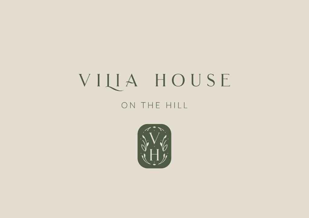 Hotel Vilia House On The Hill 4*