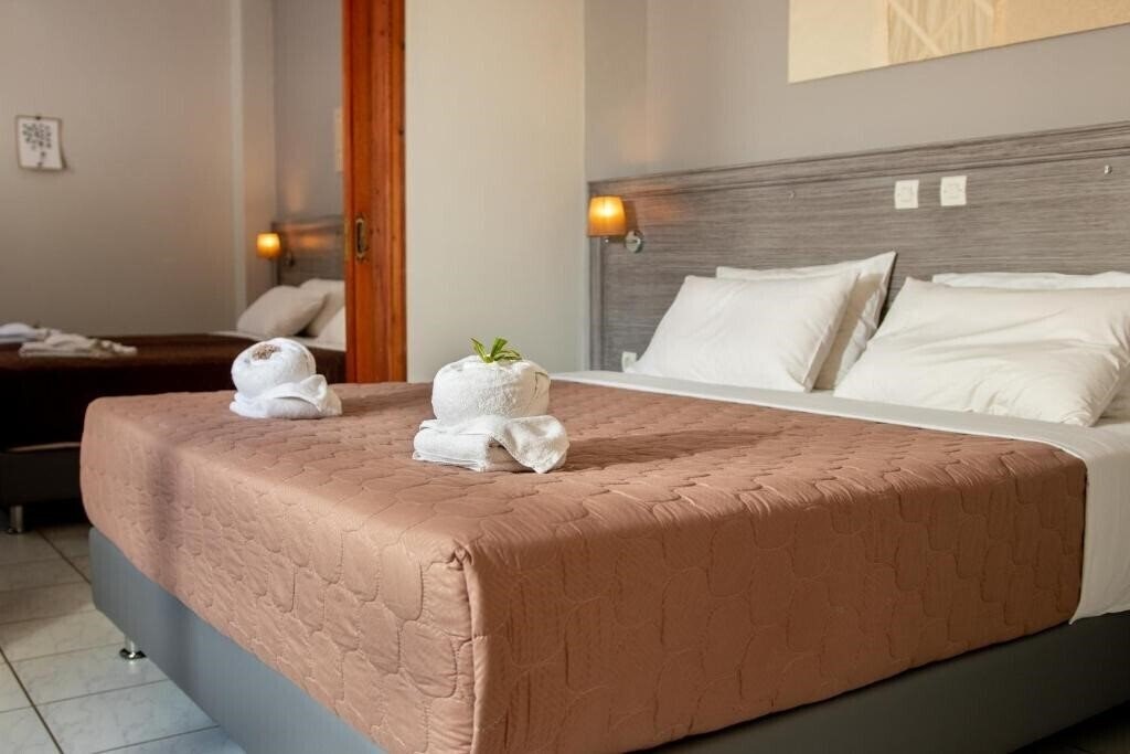 Hotel Anna Katerina Apartments 3*