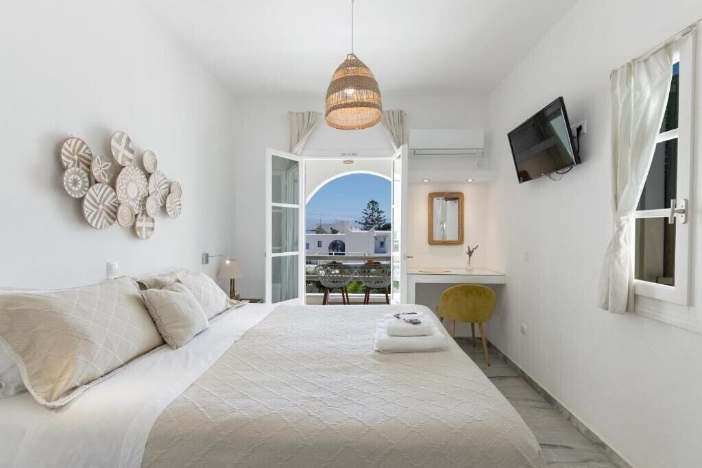 Imaginea Margarita Studios 3*