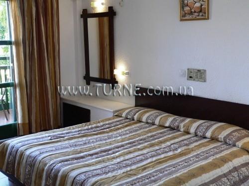 Imaginea Elpida Hotel & Apartments 3*