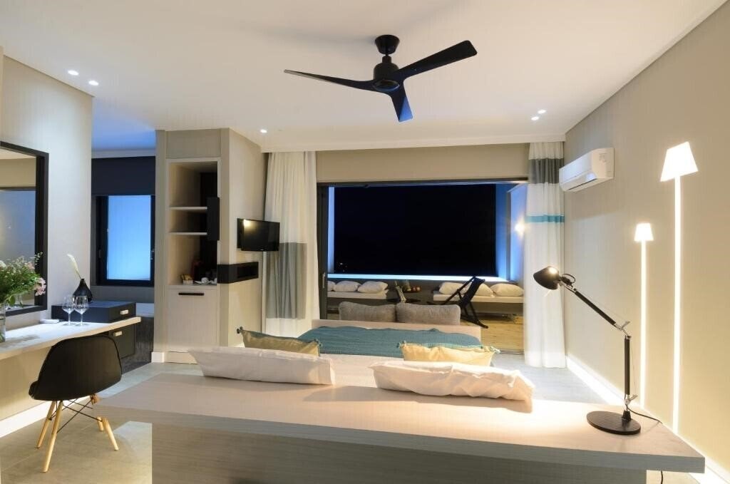 Imaginea Domes Aulus Elounda Curio Collection by Hilton 5*