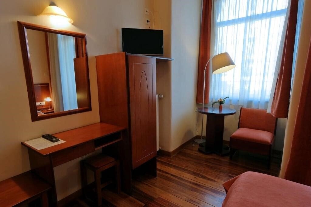 Фотография Excelsior Hotel Loutraki 3*