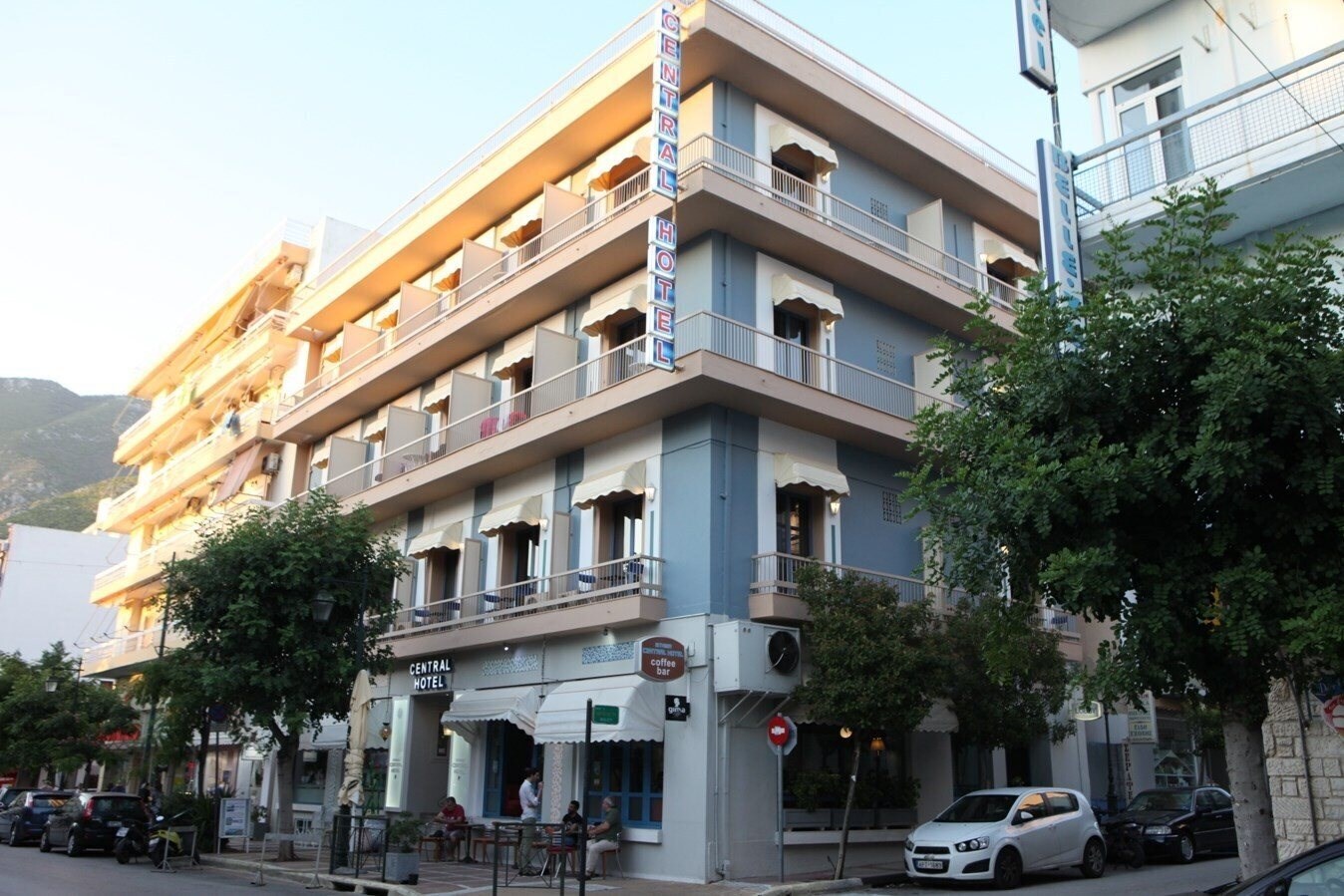 Hotel Central 3*