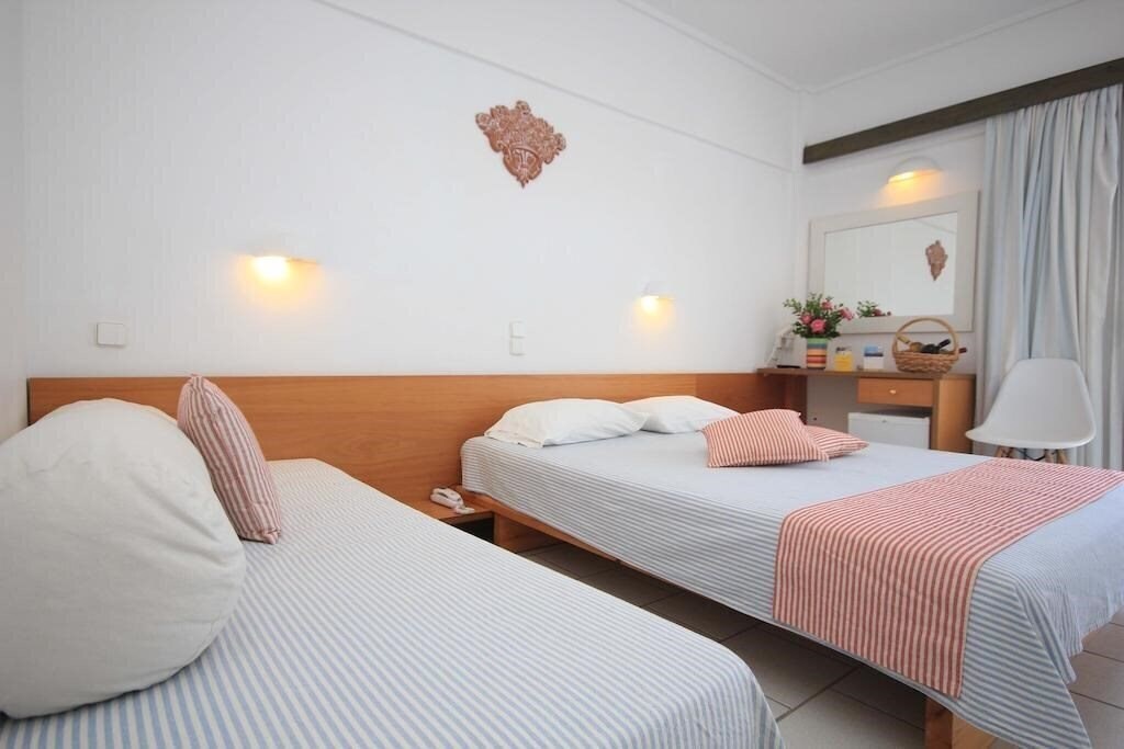 Fotografie Grand Blue Hotel 3*