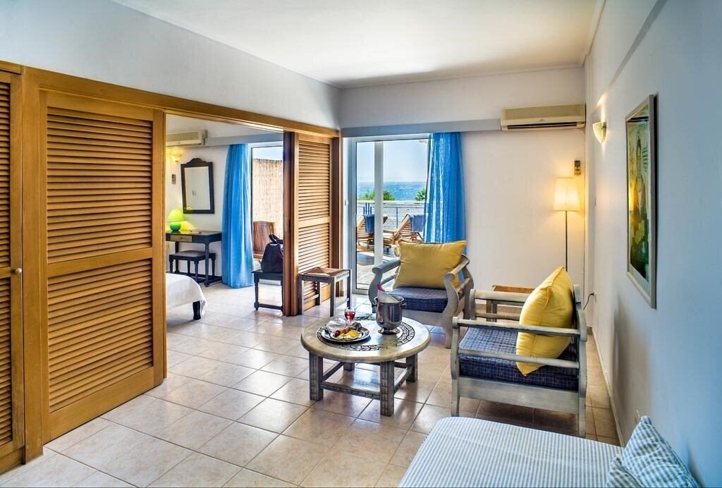 Imaginea Grand Blue Hotel 3*