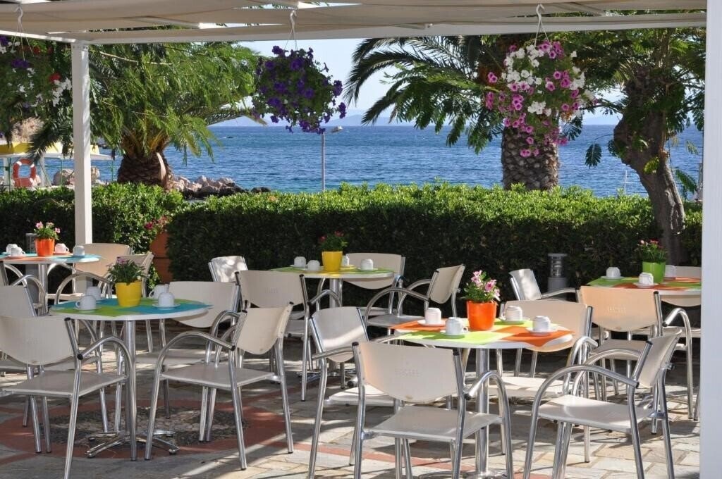 Hotel Kyveli Apartments 4*