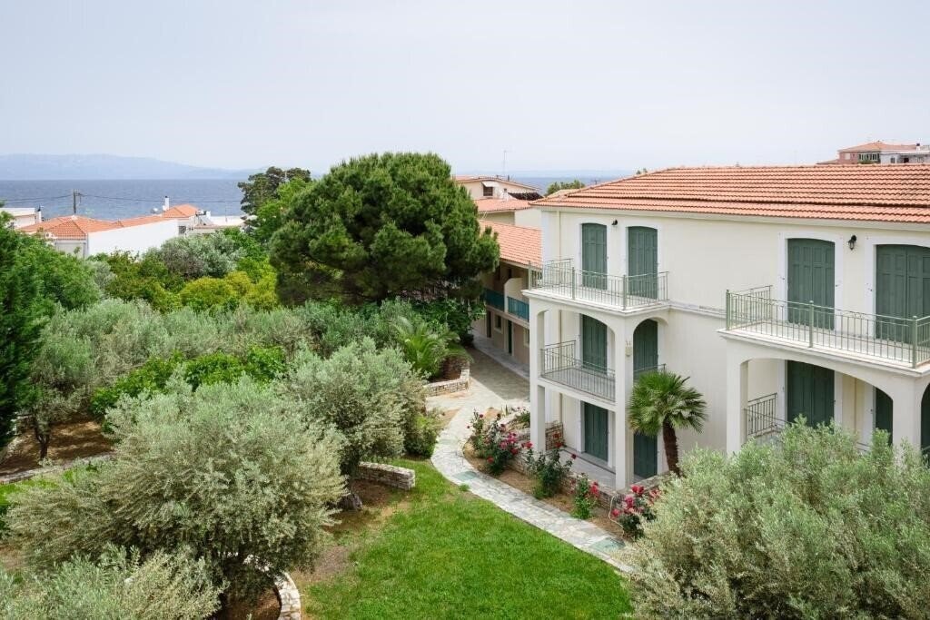 Imaginea Kyveli Apartments 4*