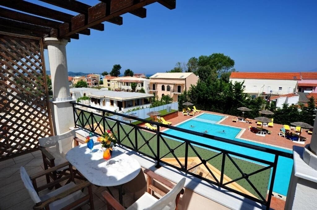 Imaginea Thinalos Apart Hotel 3*