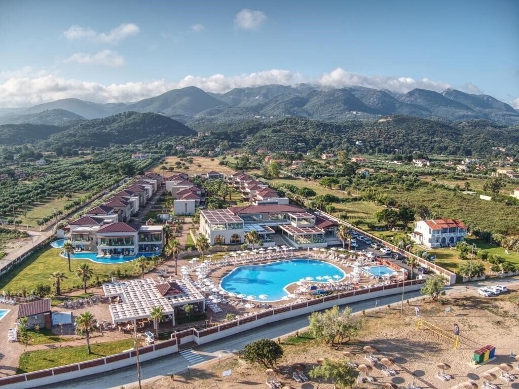 Фотография Almyros Natura 4*