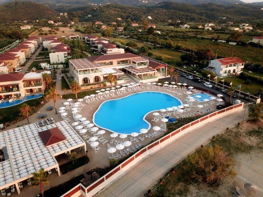 Картинка Almyros Natura 4*