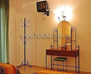 Hotel Alonakia 3*
