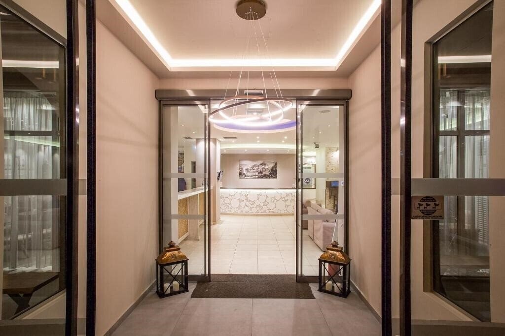 Фотография Telesilla 3*