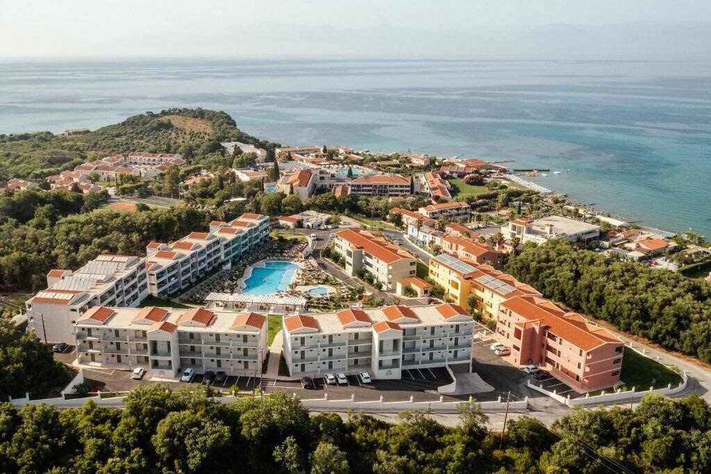 Отель Robolla Beach 4*