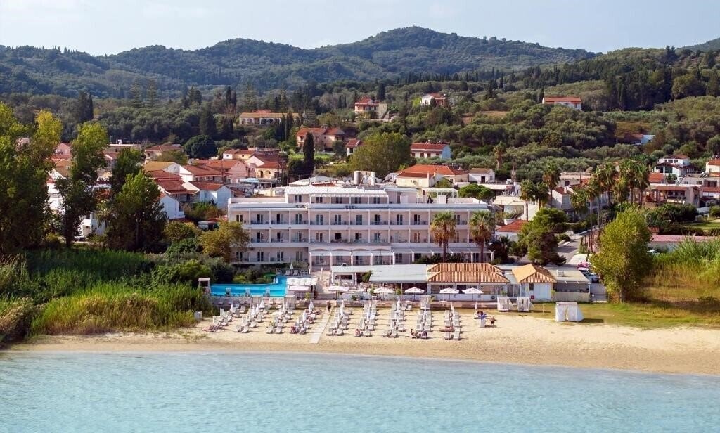 Hotel Cavomarina Beach 4*