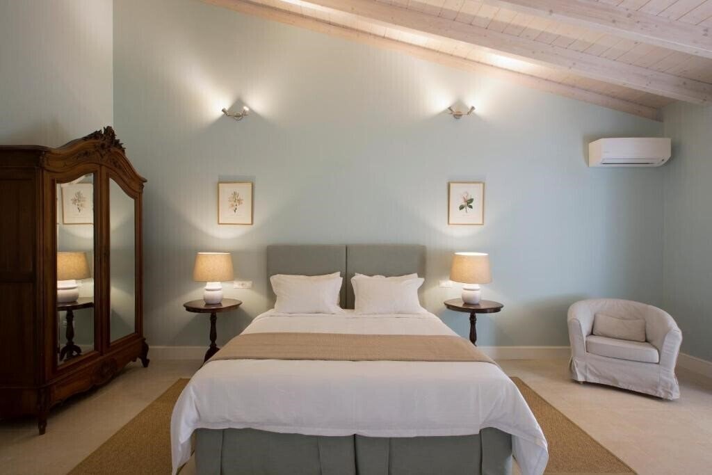 Imaginea Pelecas Country Club 4*