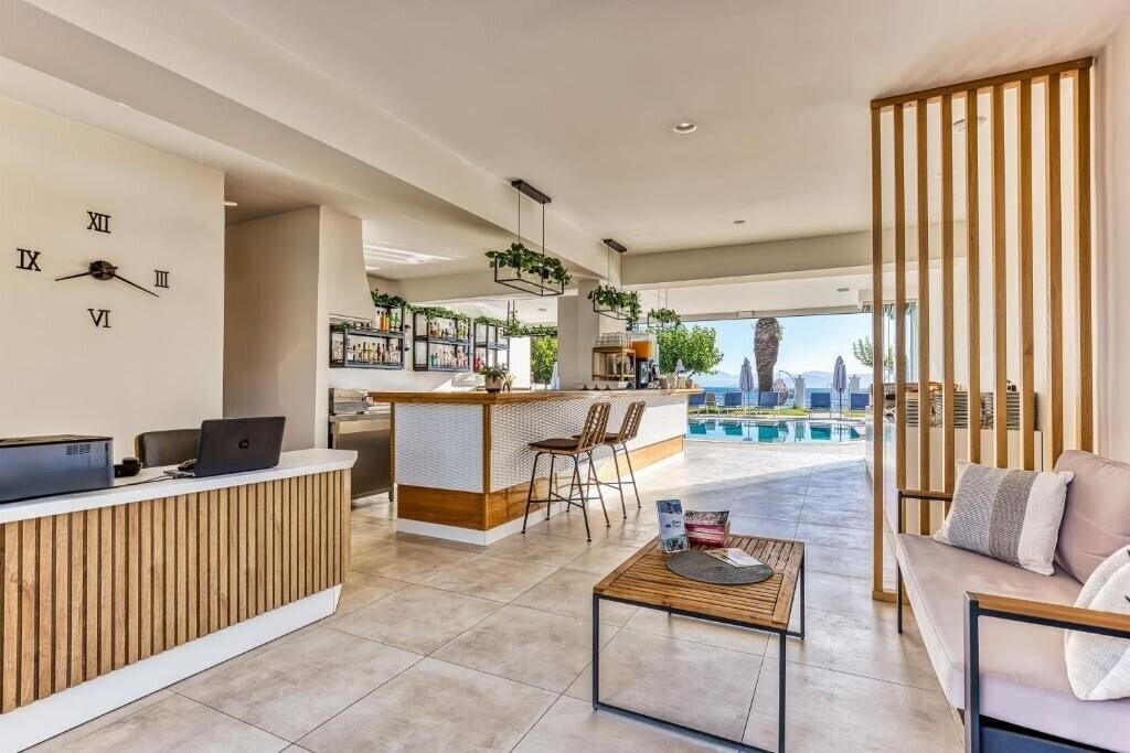 Отель Sirocco Hotel 2*