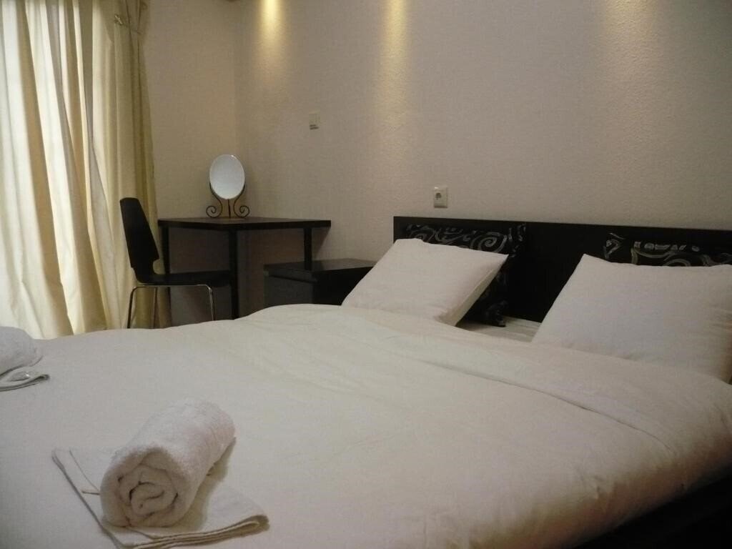Hotel Alexandros Hotel 4*