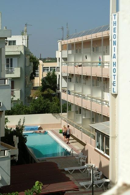 Fotografie Theonia Hotel 2*