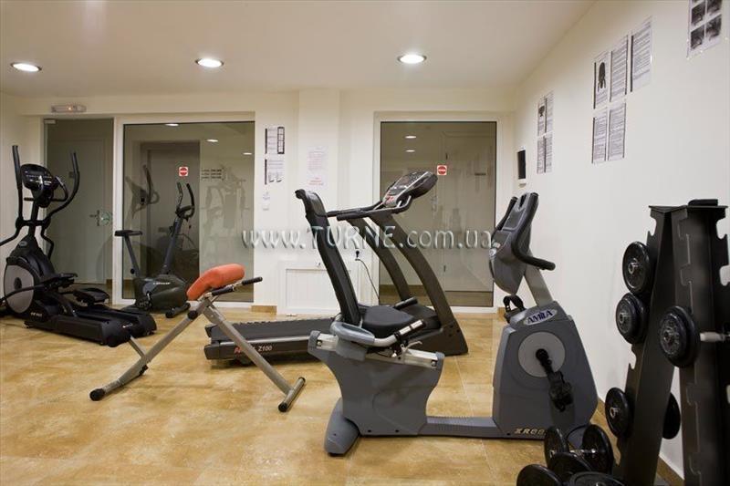 Imaginea Peridis Family Resort 4*